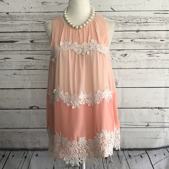 Loft lace top - Picture 1 of 8